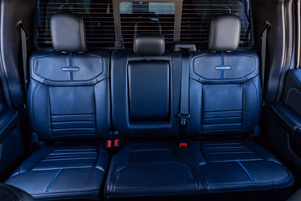 2025 Ford F-450 Super Duty Platinum Crew Cab Image 33