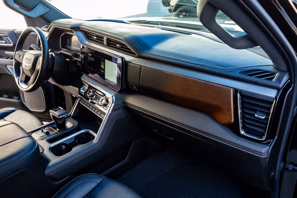 2024 GMC Sierra 1500 Denali Reserve Crew Cab Image 18
