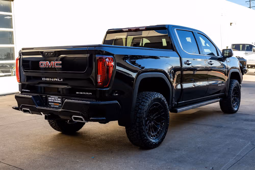 2024 GMC Sierra 1500 Denali Reserve Crew Cab Image 10