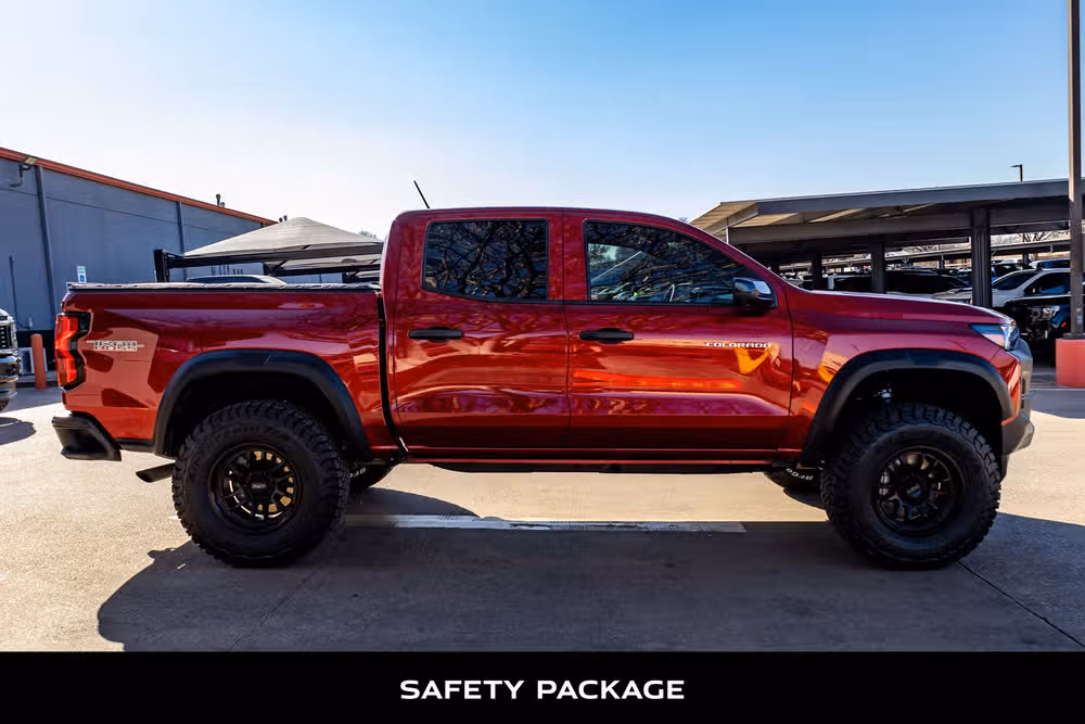 2023 Chevrolet Colorado Trail Boss Crew Cab Image 10