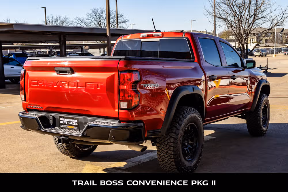 2023 Chevrolet Colorado Trail Boss Crew Cab Image 9