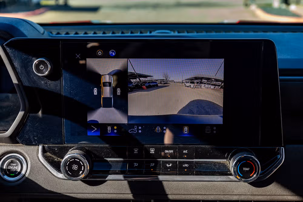 2023 Chevrolet Colorado Trail Boss Crew Cab Image 23