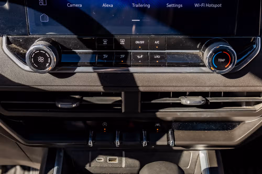 2023 Chevrolet Colorado Trail Boss Crew Cab Image 24