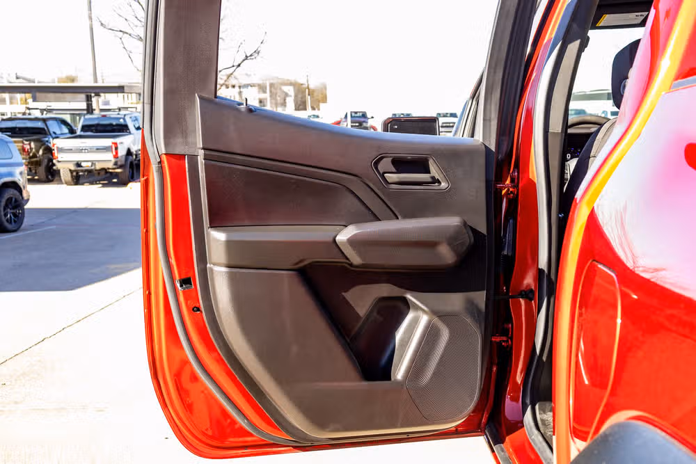 2023 Chevrolet Colorado Trail Boss Crew Cab Image 35