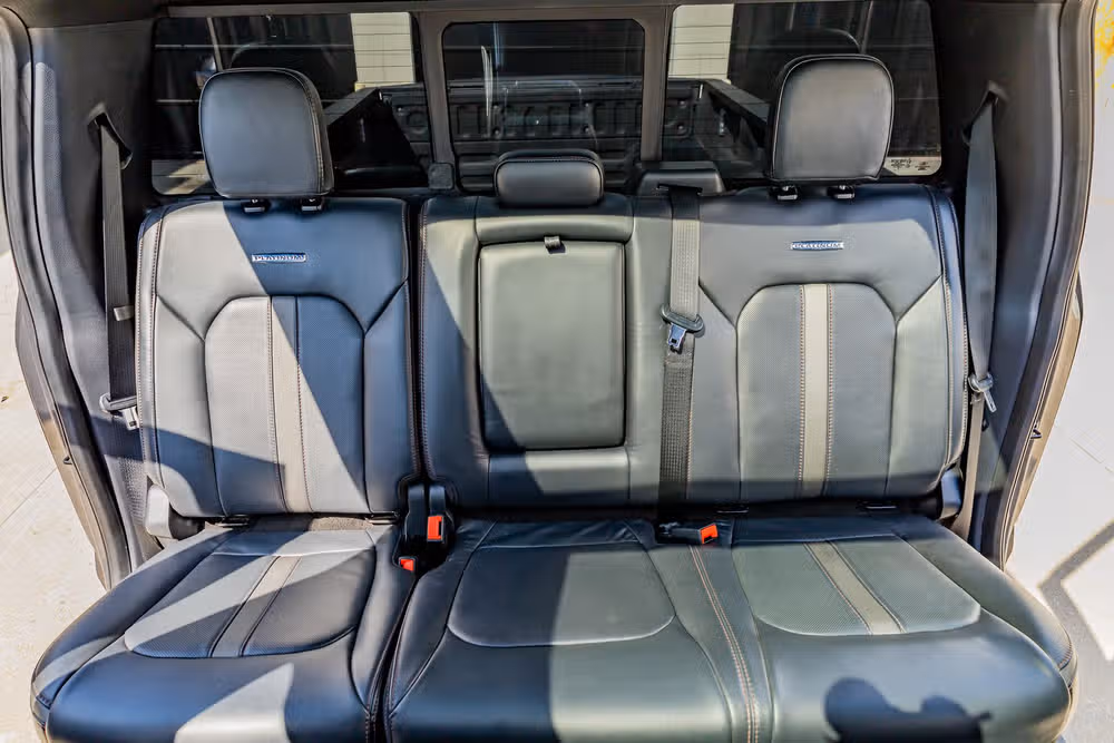 2022 Ford F-350 Super Duty Platinum Crew Cab Image 33