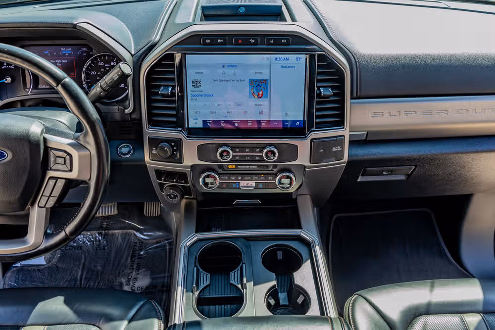 2022 Ford F-350 Super Duty Platinum Crew Cab Image 23