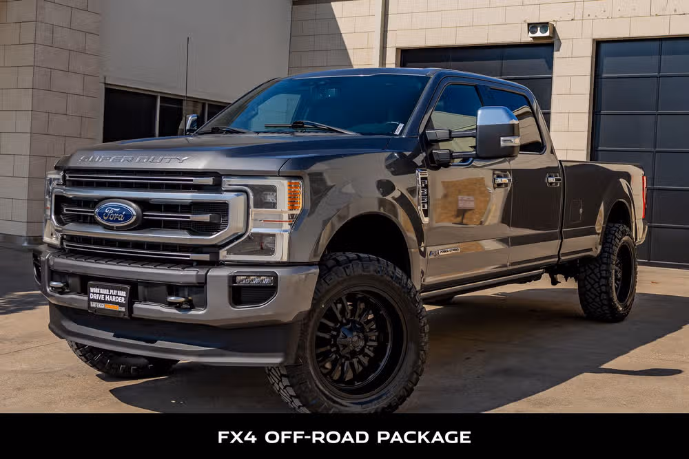 2022 Ford F-350 Super Duty Platinum Crew Cab Image 5