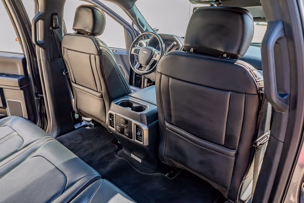 2022 Ford F-350 Super Duty Platinum Crew Cab Image 30