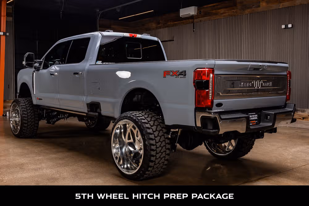 2026 Ford F-350 Super Duty King Ranch Crew Cab Image 7