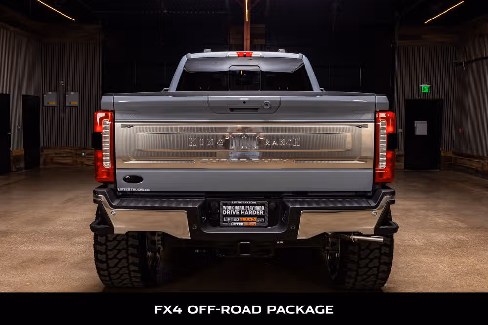 2026 Ford F-350 Super Duty King Ranch Crew Cab Image 8