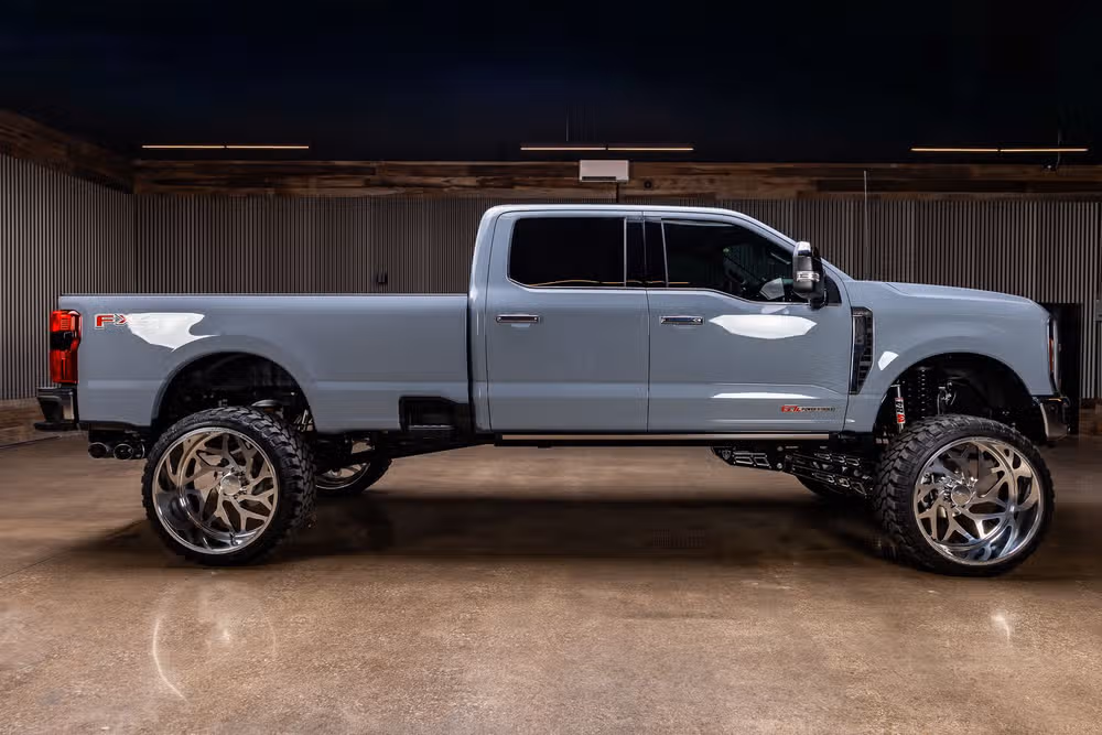 2026 Ford F-350 Super Duty King Ranch Crew Cab Image 11