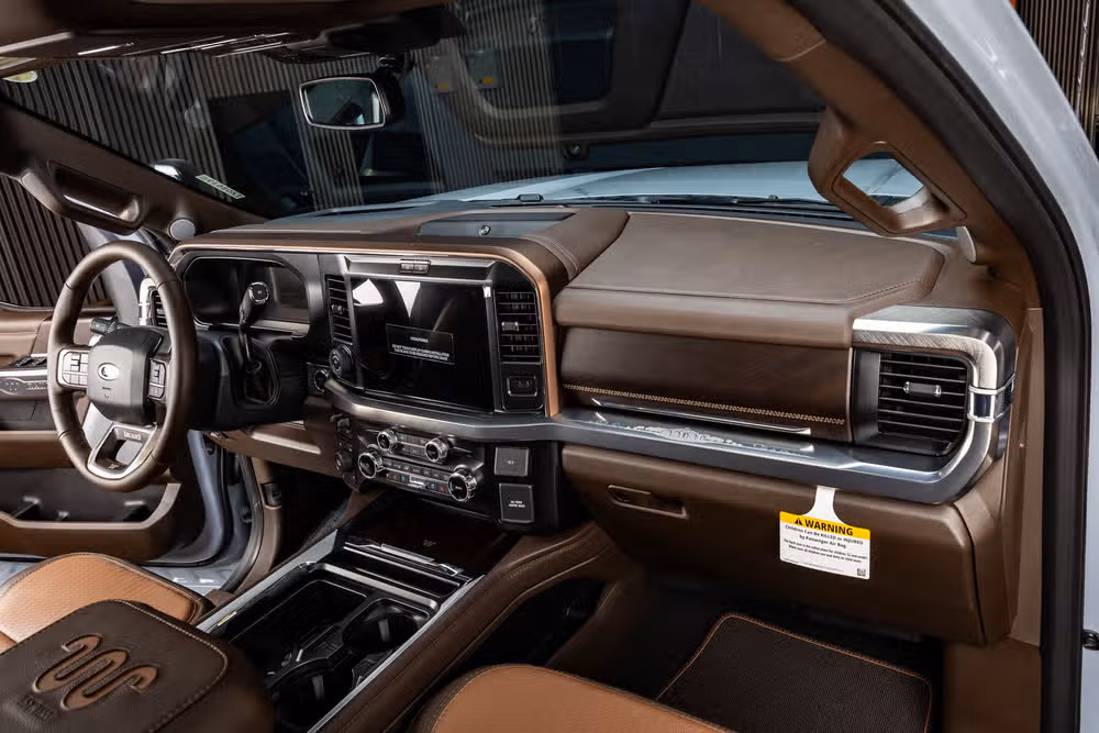 2026 Ford F-350 Super Duty King Ranch Crew Cab Image 19