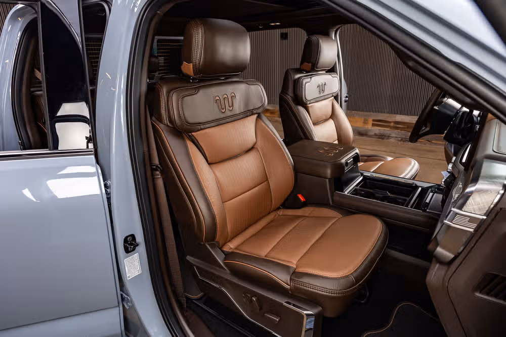 2026 Ford F-350 Super Duty King Ranch Crew Cab Image 32
