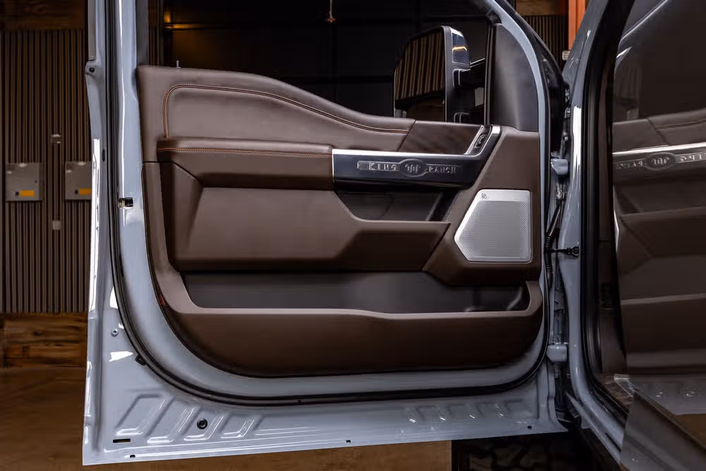 2026 Ford F-350 Super Duty King Ranch Crew Cab Image 37