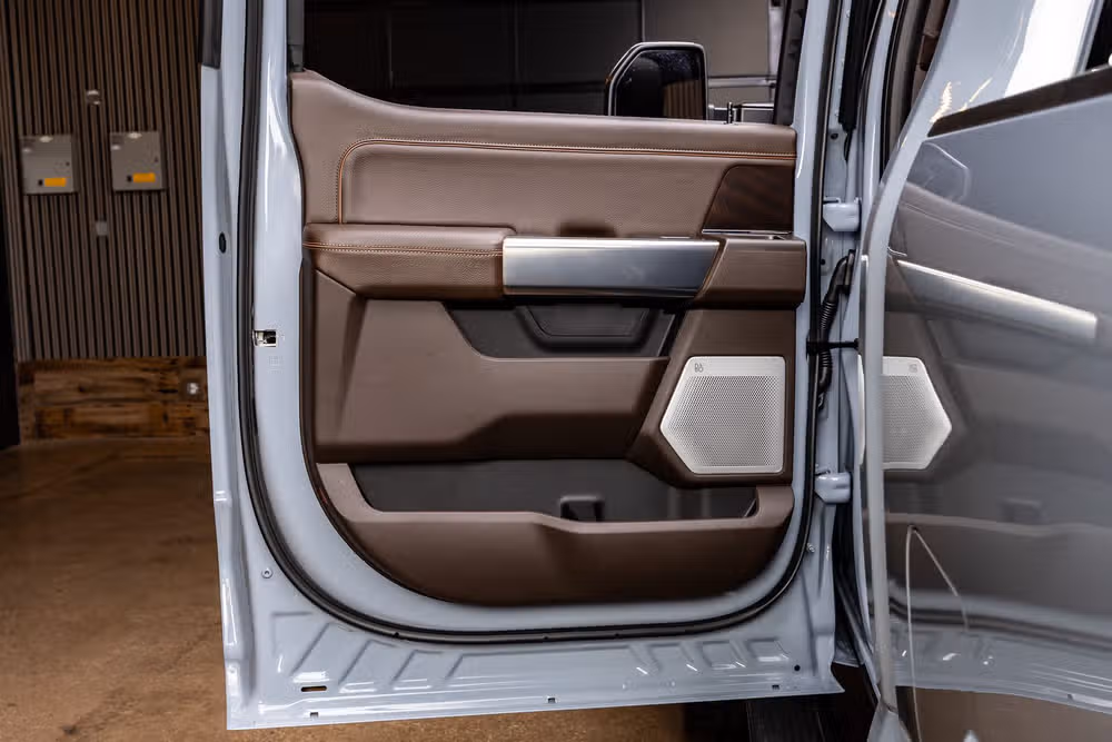 2026 Ford F-350 Super Duty King Ranch Crew Cab Image 39