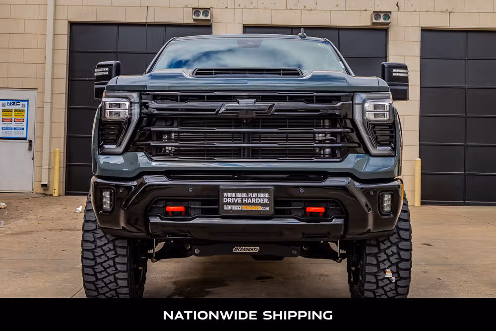 2025 Chevrolet Silverado 2500HD LTZ Crew Cab Image 4