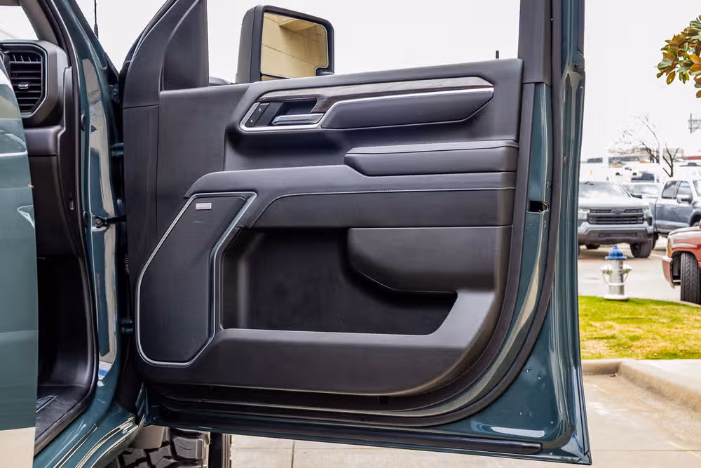 2025 Chevrolet Silverado 2500HD LTZ Crew Cab Image 35
