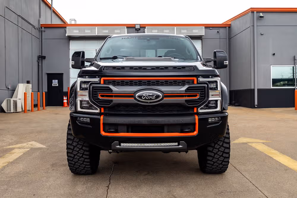 2021 Ford F-250 Super Duty Lariat Harley-Davidson Crew Cab Image 2