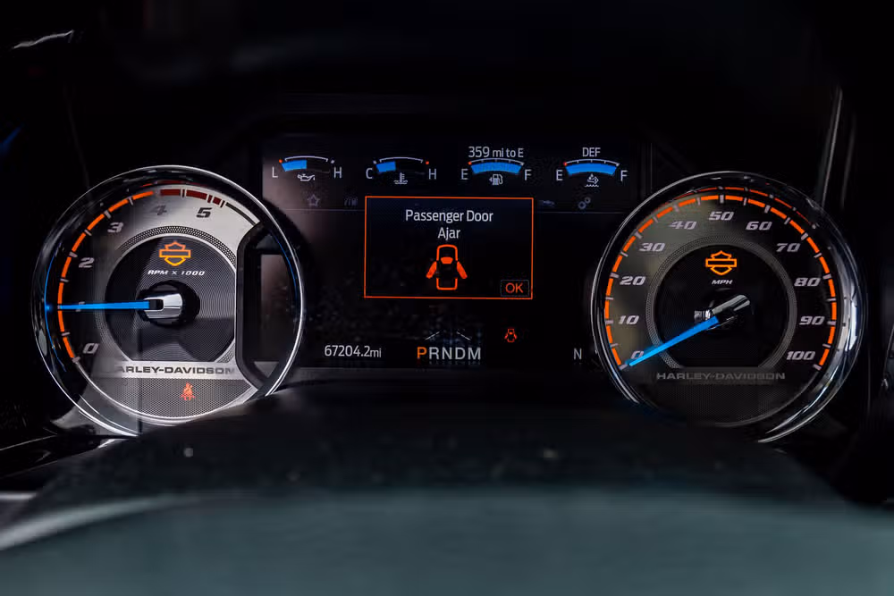 2021 Ford F-250 Super Duty Lariat Harley-Davidson Crew Cab Image 19