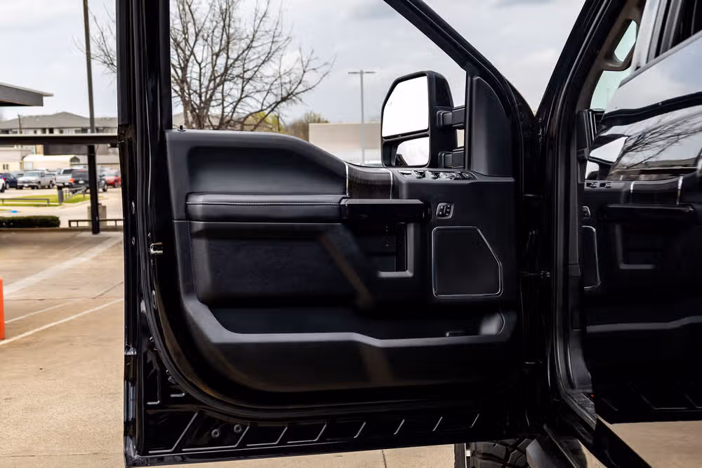 2021 Ford F-250 Super Duty Lariat Harley-Davidson Crew Cab Image 35