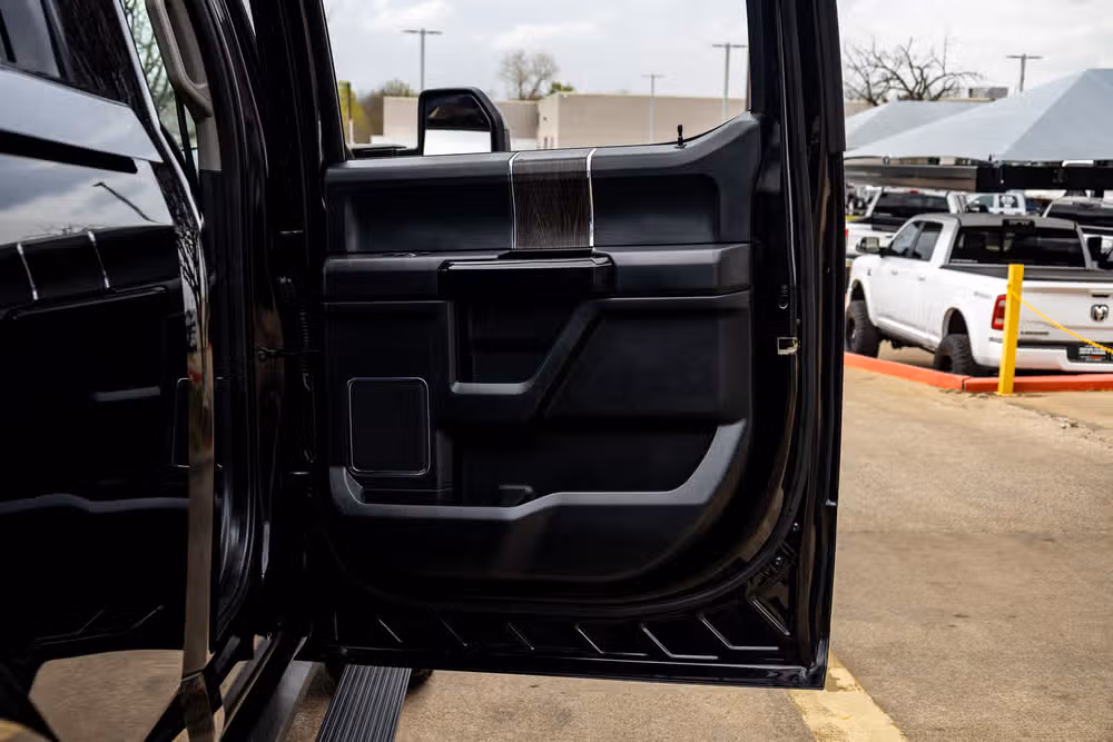 2021 Ford F-250 Super Duty Lariat Harley-Davidson Crew Cab Image 38