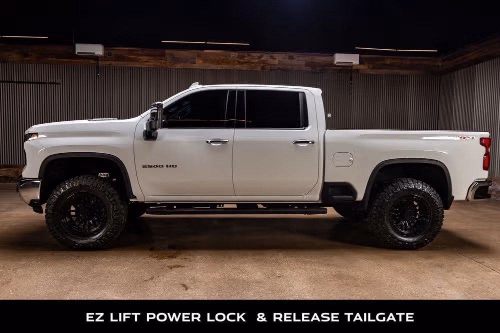 2024 Chevrolet Silverado 2500HD LTZ Crew Cab Image 6