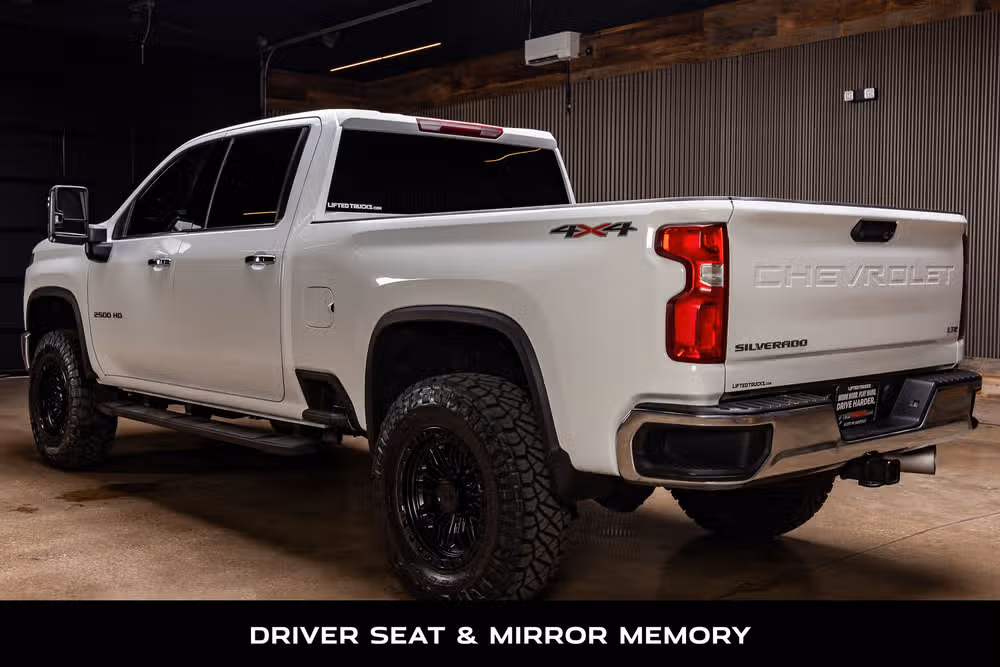 2024 Chevrolet Silverado 2500HD LTZ Crew Cab Image 7