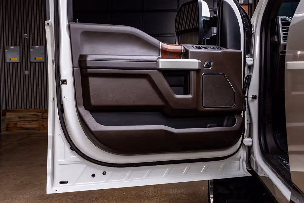 2017 Ford F-250 Super Duty King Ranch Crew Cab Image 35