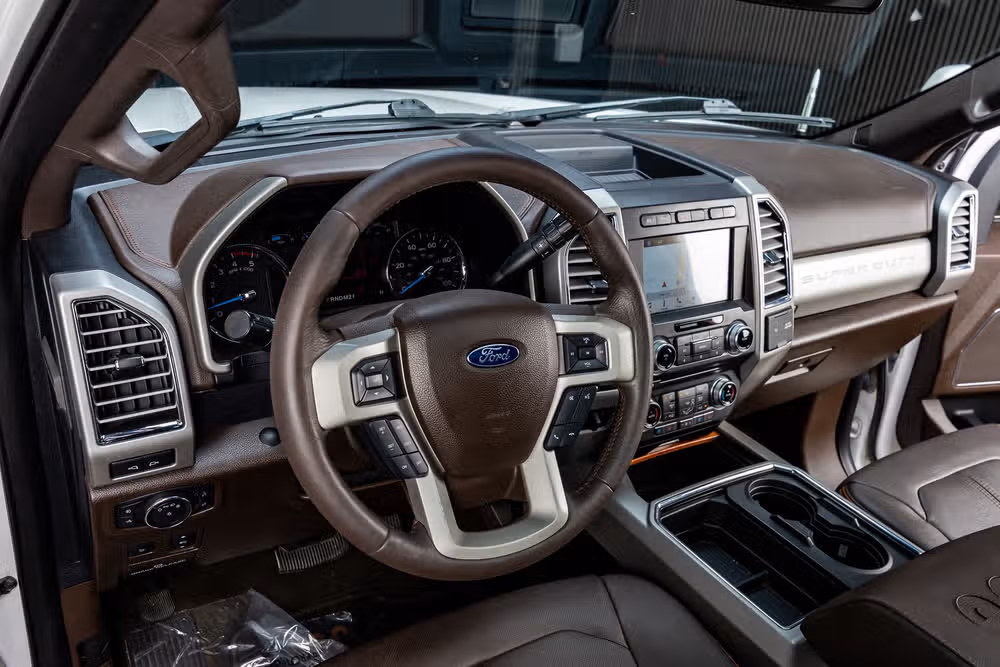 2017 Ford F-250 Super Duty King Ranch Crew Cab Image 16