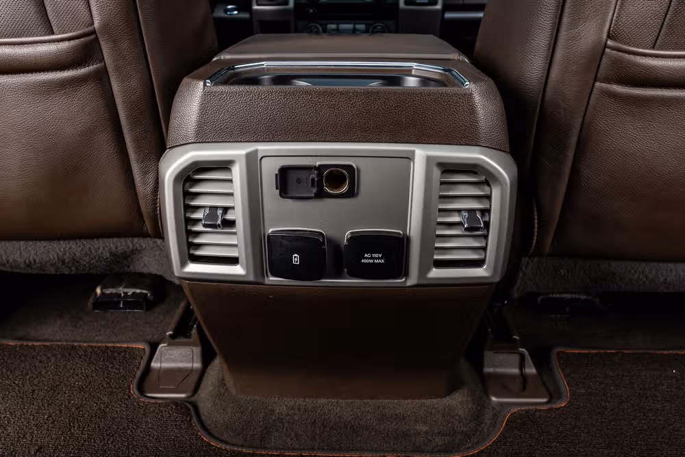 2017 Ford F-250 Super Duty King Ranch Crew Cab Image 32