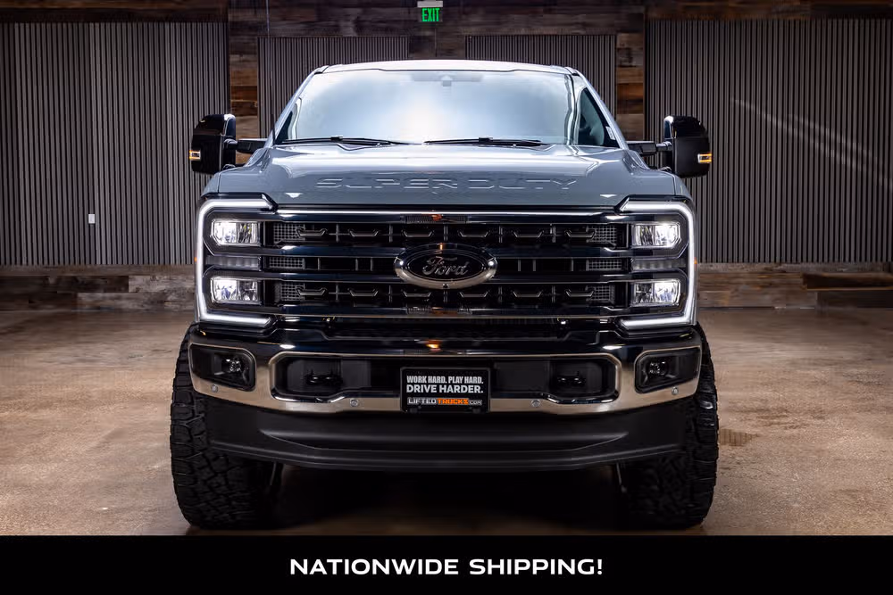 2026 Ford F-250 Super Duty King Ranch Crew Cab Image 4