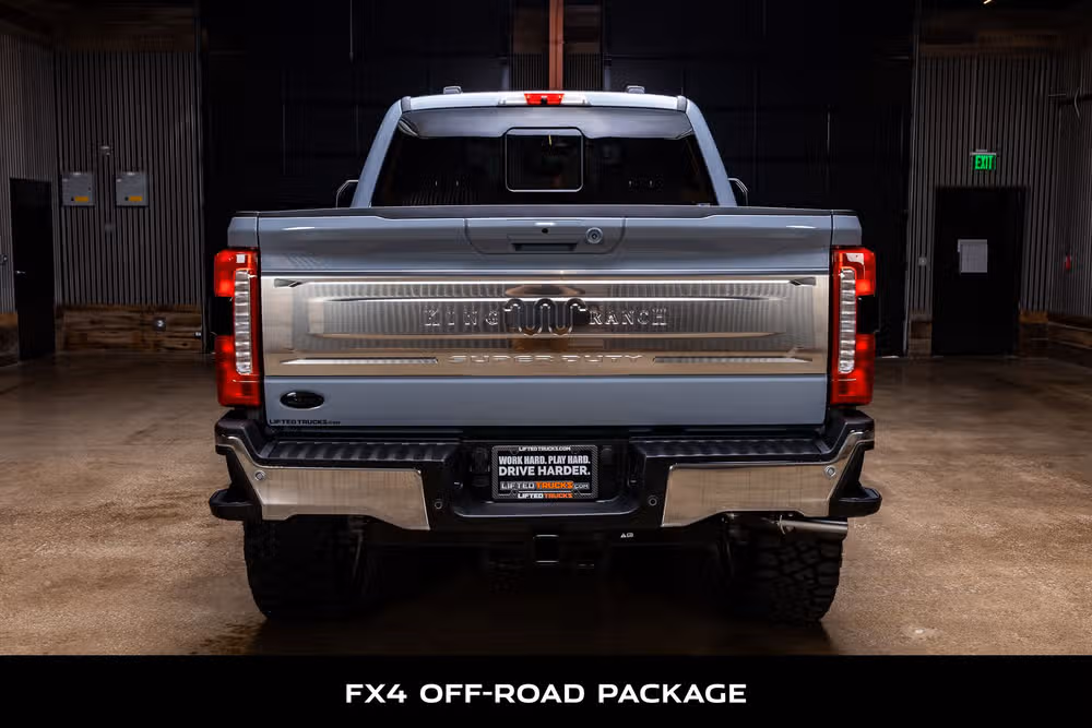 2026 Ford F-250 Super Duty King Ranch Crew Cab Image 8