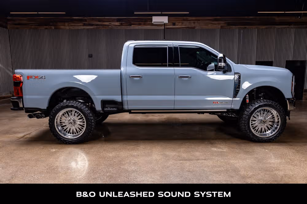 2026 Ford F-250 Super Duty King Ranch Crew Cab Image 11