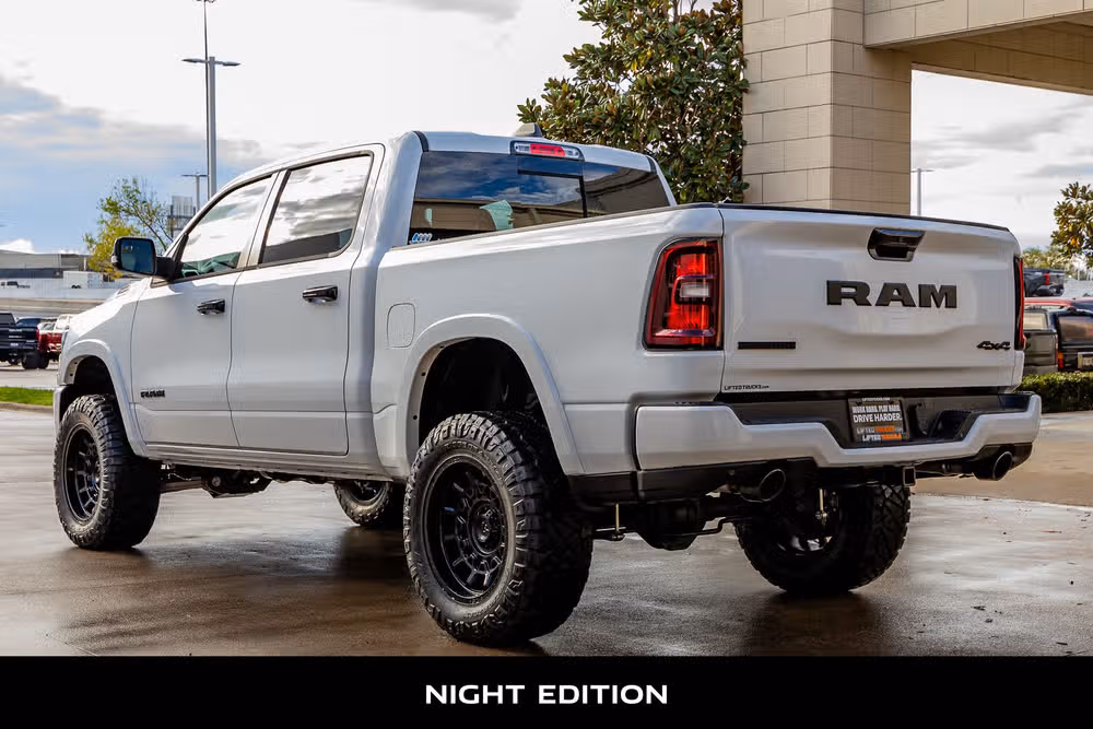 2026 Ram 1500 Big Horn Crew Cab Image 7