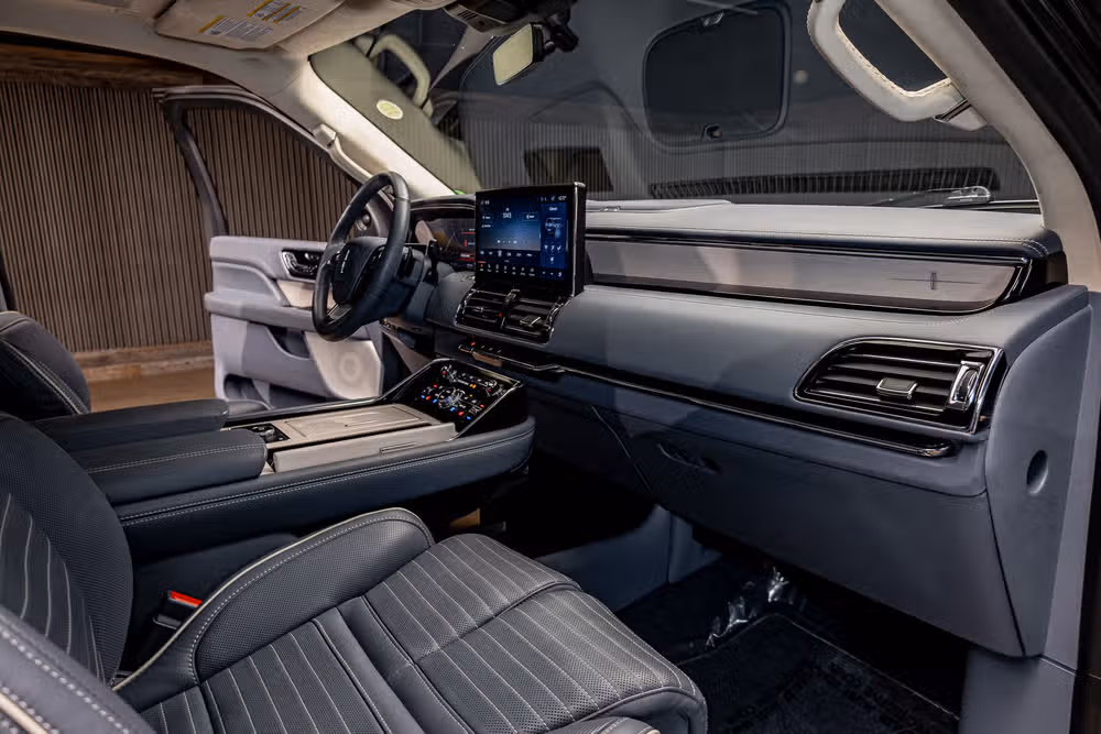 2024 Lincoln Navigator Black Label Image 16