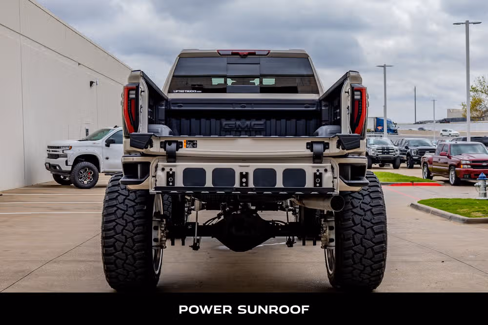 2026 GMC Sierra 2500HD AT4 Crew Cab Image 8