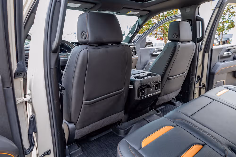 2026 GMC Sierra 2500HD AT4 Crew Cab Image 33