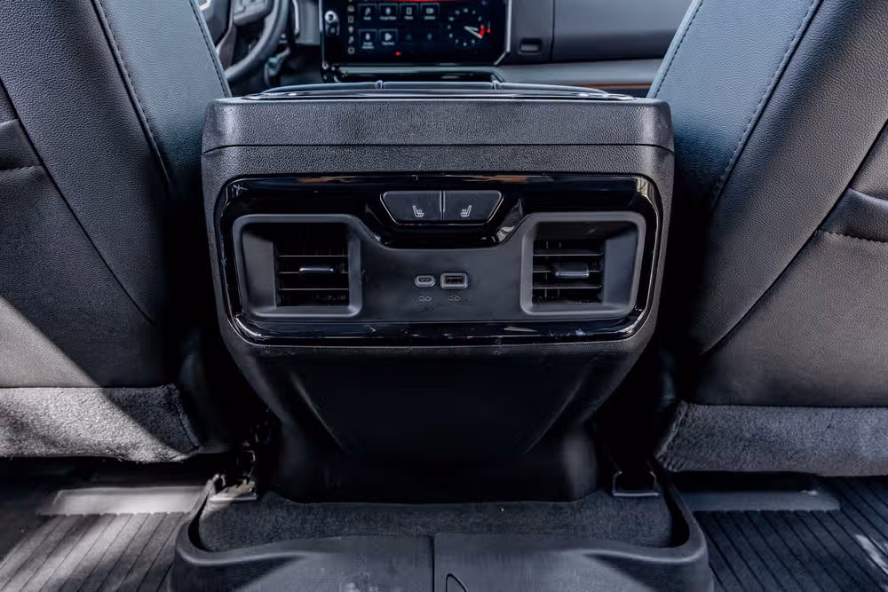 2026 GMC Sierra 2500HD AT4 Crew Cab Image 32