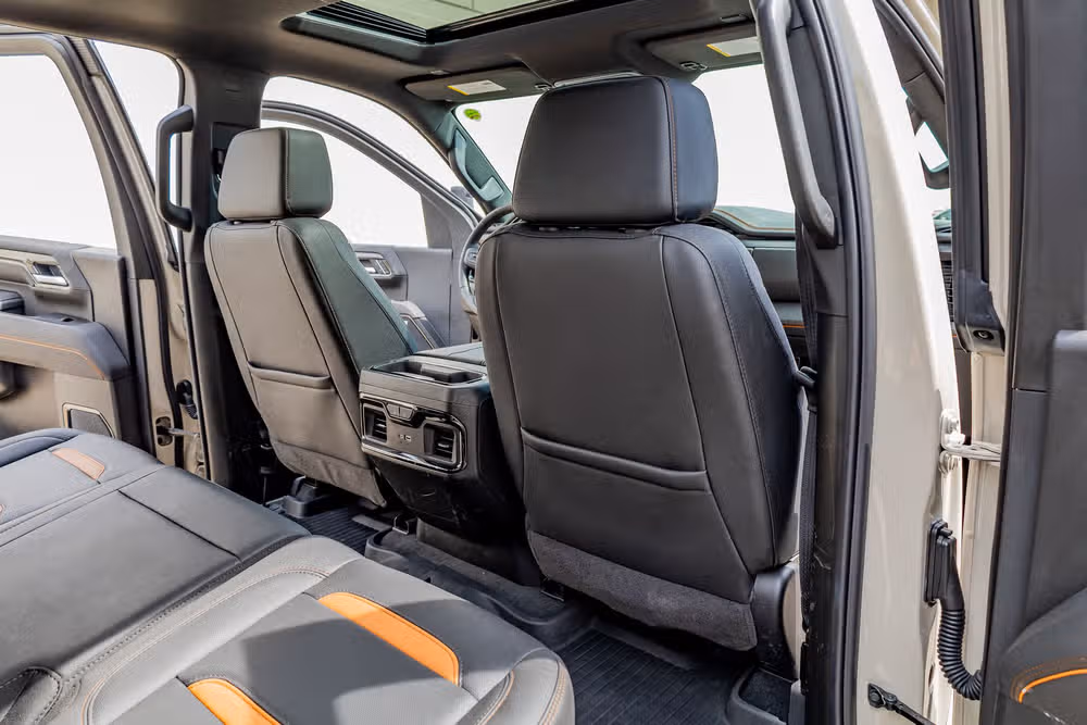 2026 GMC Sierra 2500HD AT4 Crew Cab Image 31