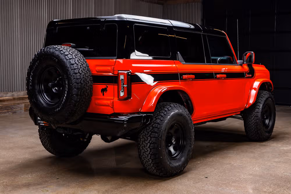 2023 Ford Bronco Heritage Edition Image 10
