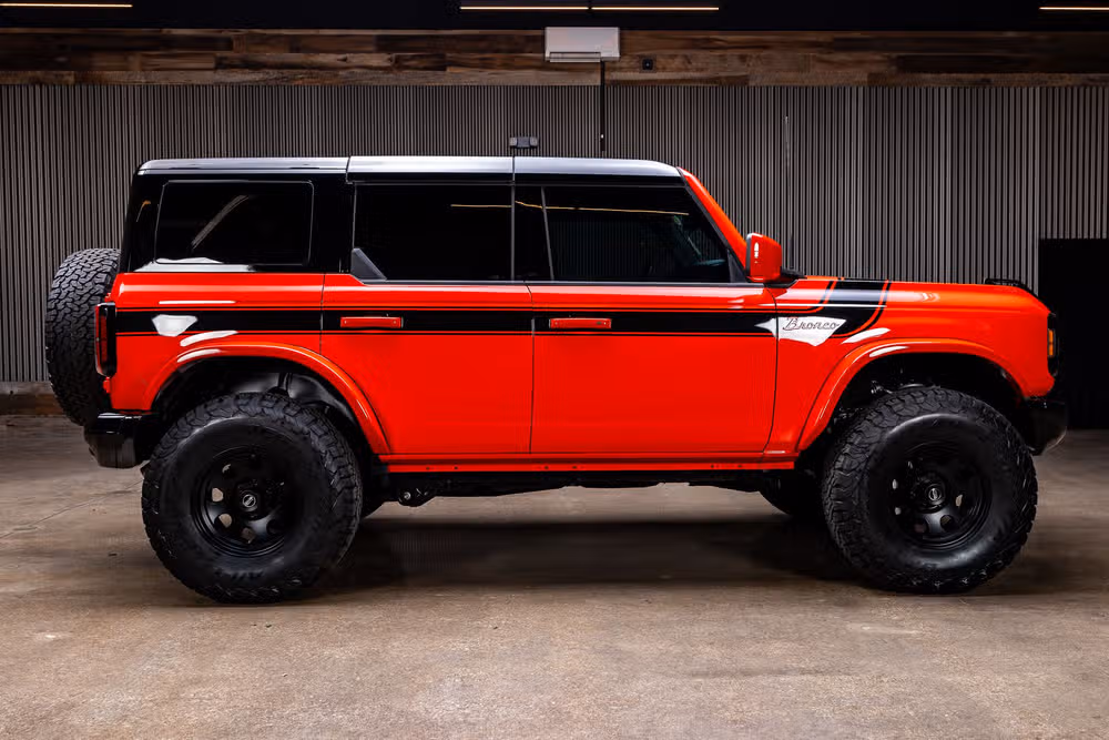 2023 Ford Bronco Heritage Edition Image 11