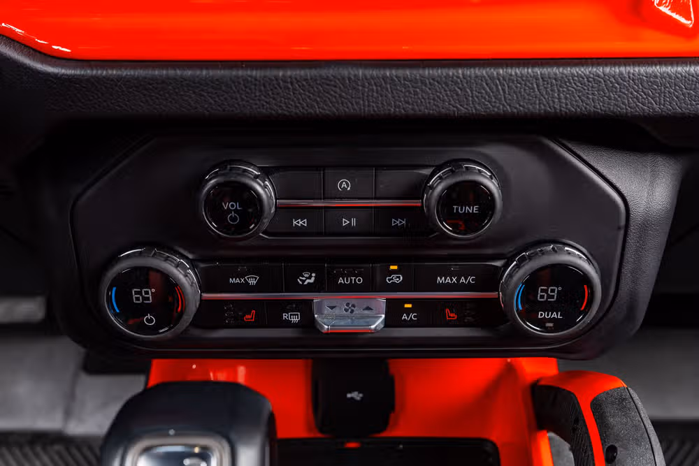 2023 Ford Bronco Heritage Edition Image 25