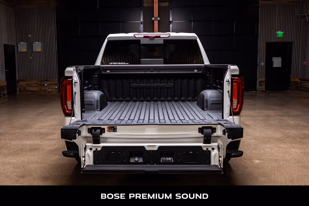 2024 GMC Sierra 1500 Denali Ultimate Crew Cab Image 8