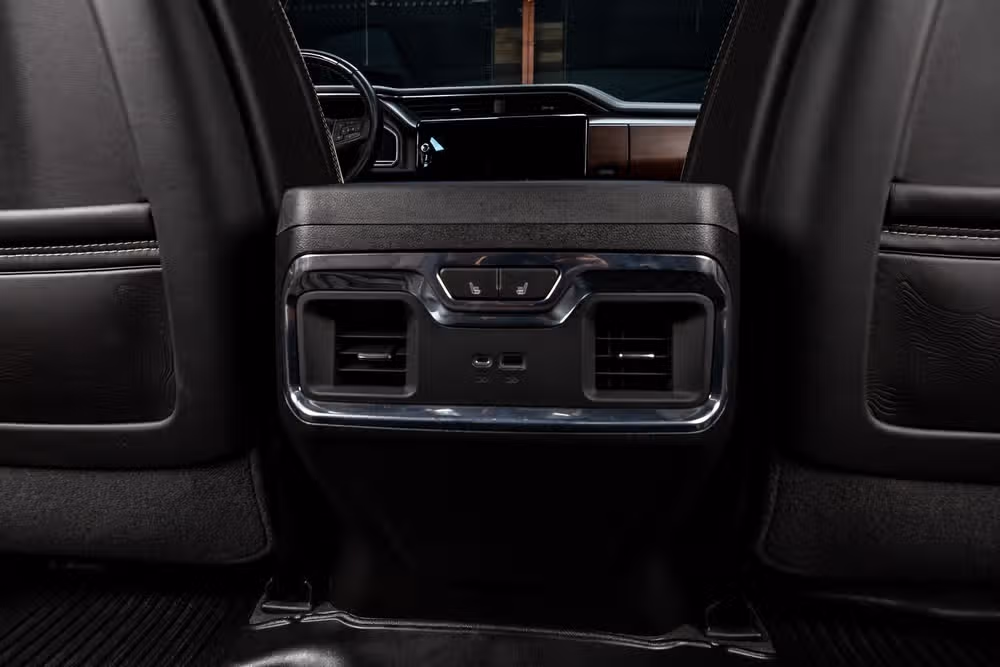 2024 GMC Sierra 1500 Denali Ultimate Crew Cab Image 28