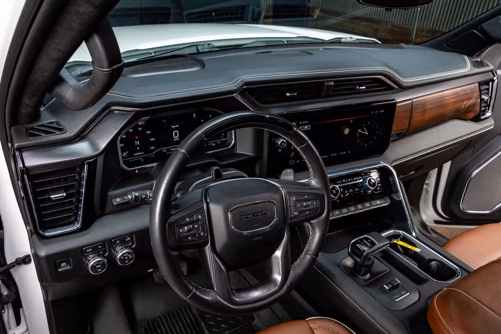 2024 GMC Sierra 1500 Denali Ultimate Crew Cab Image 12