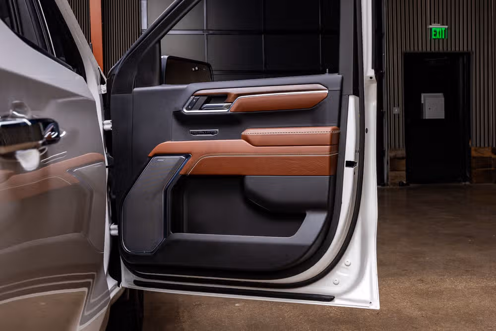 2024 GMC Sierra 1500 Denali Ultimate Crew Cab Image 32