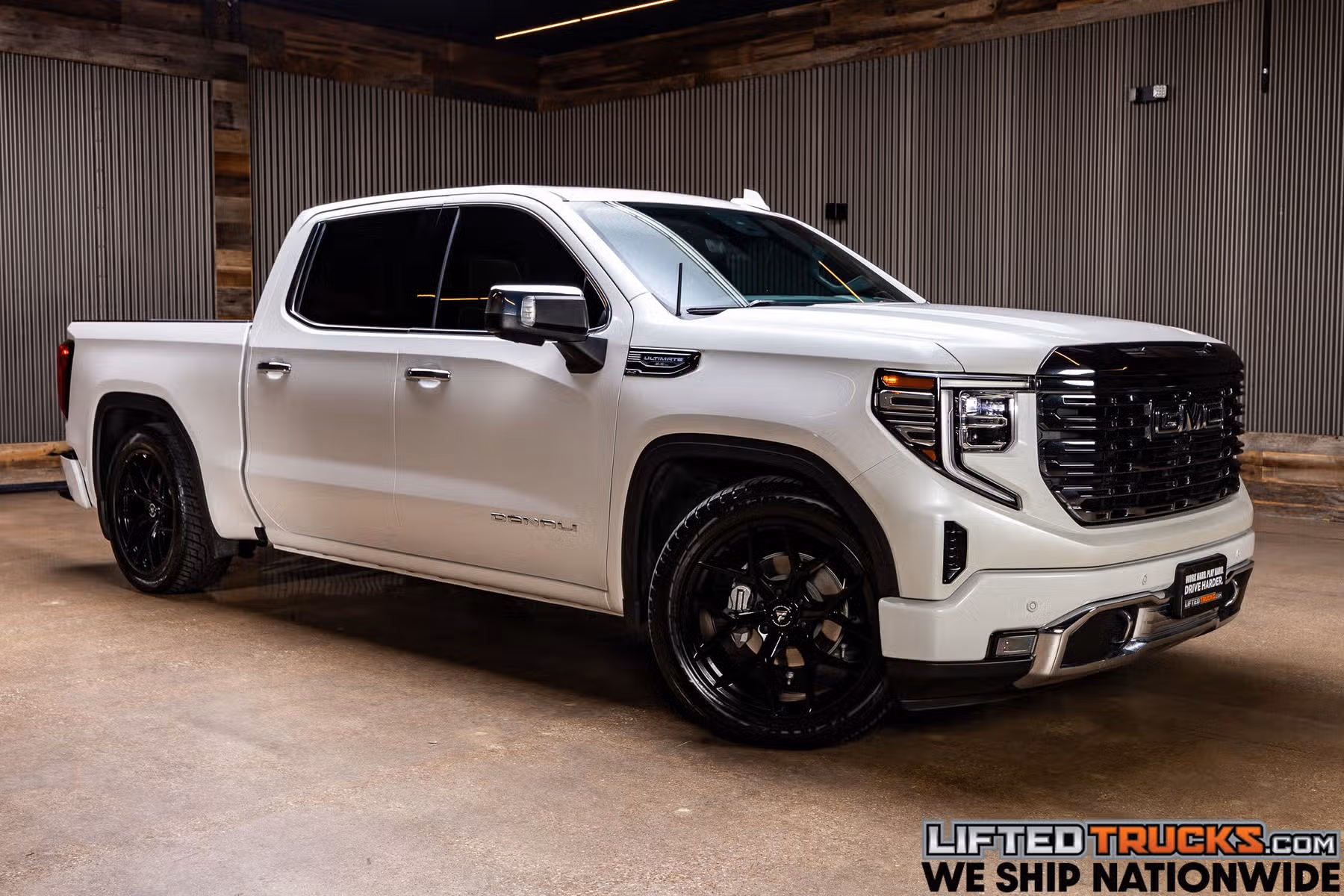 2024 GMC Sierra 1500 Denali Ultimate Crew Cab Image 1
