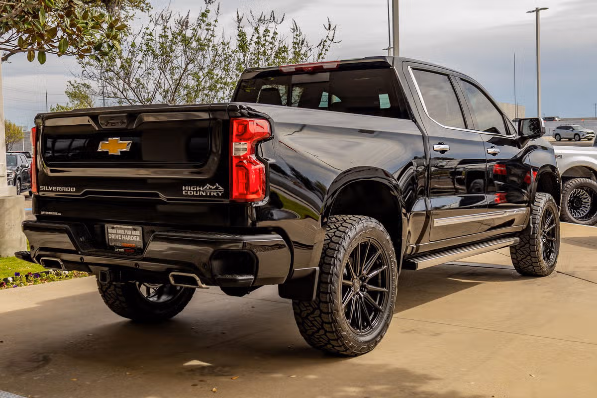 2026 Chevrolet Silverado 1500 High Country Crew Cab