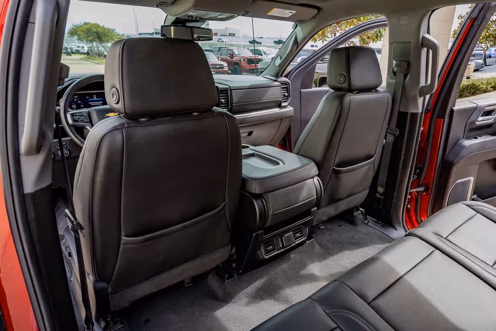 2026 Chevrolet Silverado 3500HD LTZ Crew Cab Image 31