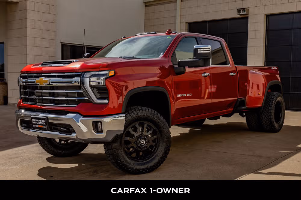 2026 Chevrolet Silverado 3500HD LTZ Crew Cab Image 5